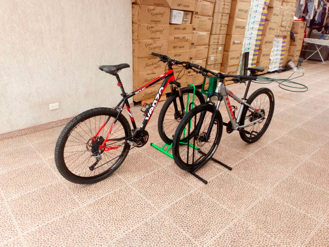 Soporte de piso para bicicletas Soporte de piso para bicicletas